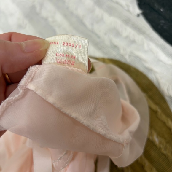 Gorgeous vintage pale pink embroidered slip / nightgown 34/ S/ slip dress - Picture 7 of 10